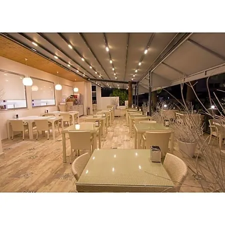 Munamar (adults Only) 酒店 4*